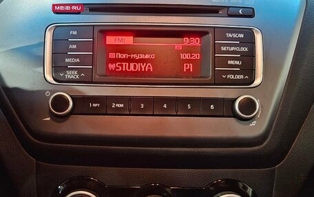 KIA Rio III рестайлинг, 2015 год, 950 000 рублей, 14 фотография