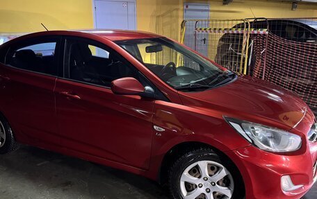 Hyundai Solaris II рестайлинг, 2011 год, 950 000 рублей, 6 фотография