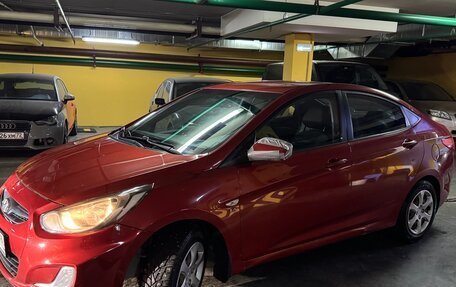 Hyundai Solaris II рестайлинг, 2011 год, 950 000 рублей, 5 фотография