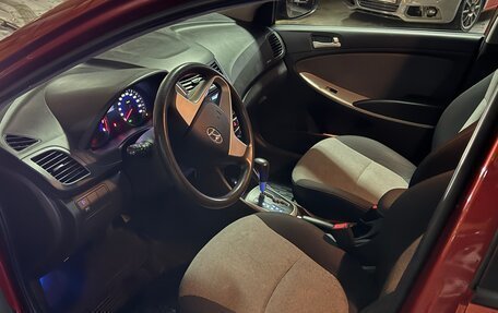 Hyundai Solaris II рестайлинг, 2011 год, 950 000 рублей, 14 фотография