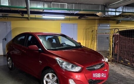 Hyundai Solaris II рестайлинг, 2011 год, 950 000 рублей, 8 фотография