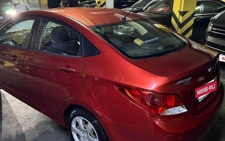 Hyundai Solaris II рестайлинг, 2011 год, 950 000 рублей, 10 фотография
