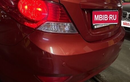 Hyundai Solaris II рестайлинг, 2011 год, 950 000 рублей, 23 фотография