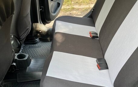 Renault Logan II, 2020 год, 920 000 рублей, 12 фотография