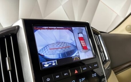 Toyota Land Cruiser 200, 2016 год, 6 330 000 рублей, 21 фотография