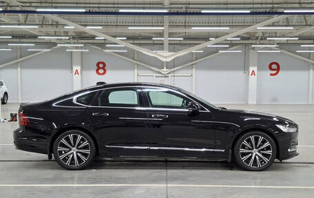 Volvo S90 II рестайлинг, 2021 год, 4 200 000 рублей, 5 фотография