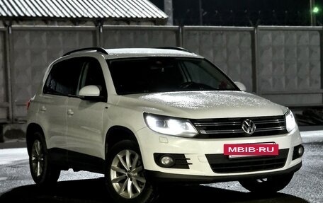 Volkswagen Tiguan I, 2015 год, 1 010 000 рублей, 2 фотография