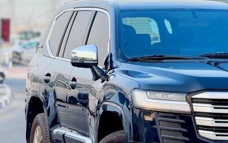 Toyota Land Cruiser 200, 2018 год, 9 750 000 рублей, 3 фотография