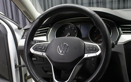 Volkswagen Passat B8 рестайлинг, 2021 год, 3 398 000 рублей, 17 фотография