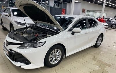 Toyota Camry, 2018 год, 3 000 000 рублей, 1 фотография