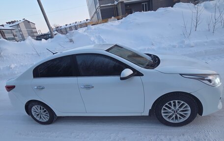 KIA Rio IV, 2020 год, 1 280 000 рублей, 4 фотография