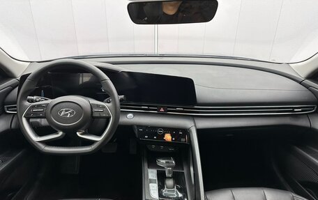 Hyundai Elantra, 2023 год, 1 600 000 рублей, 7 фотография