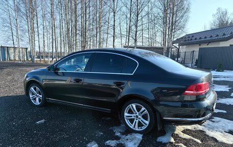 Volkswagen Passat B7, 2013 год, 1 099 000 рублей, 3 фотография