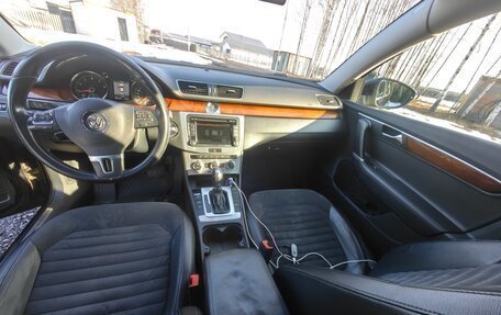 Volkswagen Passat B7, 2013 год, 1 099 000 рублей, 12 фотография