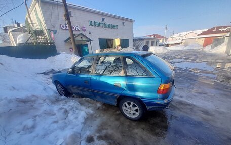 Opel Astra F, 1993 год, 100 000 рублей, 3 фотография