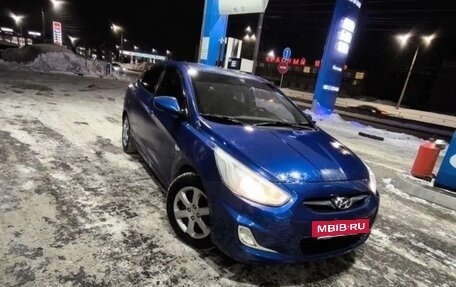 Hyundai Solaris II рестайлинг, 2013 год, 600 000 рублей, 3 фотография