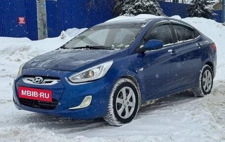 Hyundai Solaris II рестайлинг, 2013 год, 600 000 рублей, 6 фотография