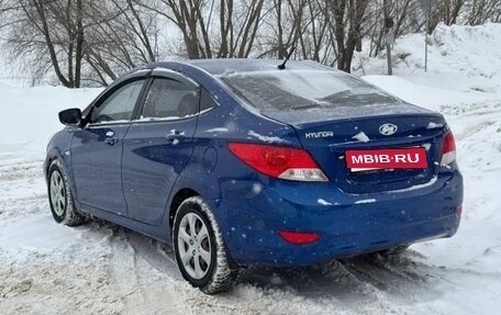 Hyundai Solaris II рестайлинг, 2013 год, 600 000 рублей, 9 фотография