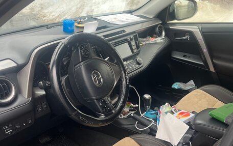 Toyota RAV4, 2016 год, 1 950 000 рублей, 8 фотография