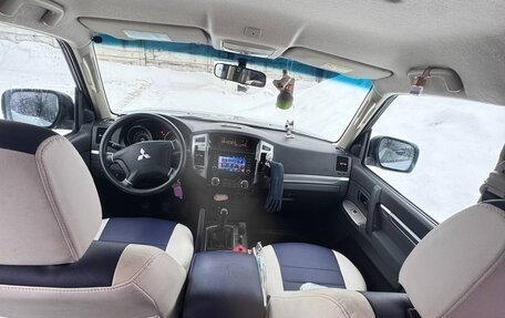 Mitsubishi Pajero IV, 2015 год, 3 500 000 рублей, 2 фотография