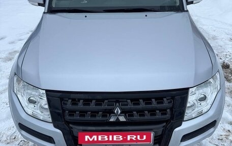 Mitsubishi Pajero IV, 2015 год, 3 500 000 рублей, 7 фотография