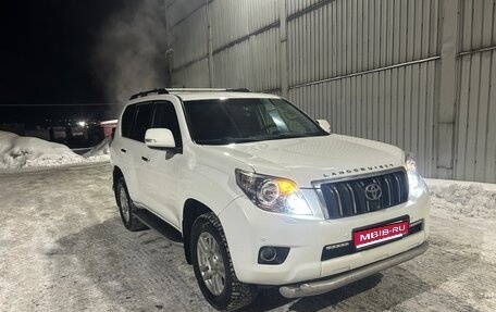 Toyota Land Cruiser Prado 150 рестайлинг 2, 2013 год, 3 000 000 рублей, 1 фотография