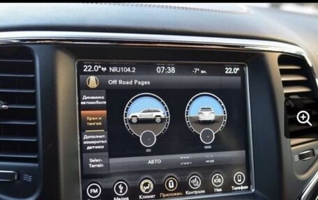 Jeep Grand Cherokee, 2017 год, 3 300 000 рублей, 13 фотография