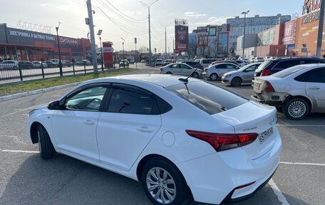 Hyundai Solaris II рестайлинг, 2018 год, 1 190 000 рублей, 2 фотография