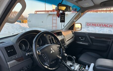 Mitsubishi Pajero IV, 2021 год, 3 800 000 рублей, 11 фотография