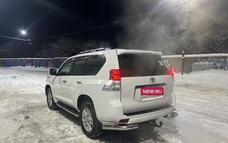 Toyota Land Cruiser Prado 150 рестайлинг 2, 2013 год, 3 000 000 рублей, 3 фотография