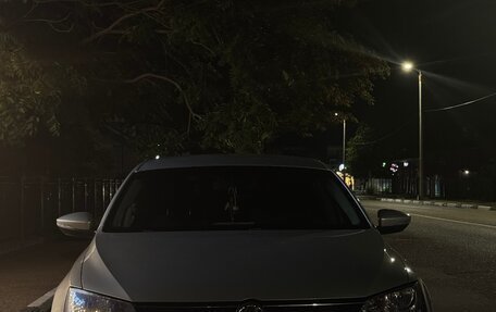 Volkswagen Jetta VI, 2015 год, 1 099 999 рублей, 14 фотография