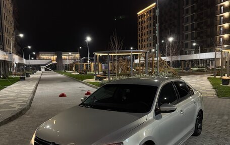 Volkswagen Jetta VI, 2015 год, 1 099 999 рублей, 13 фотография