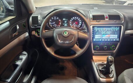 Skoda Octavia, 2012 год, 685 000 рублей, 24 фотография