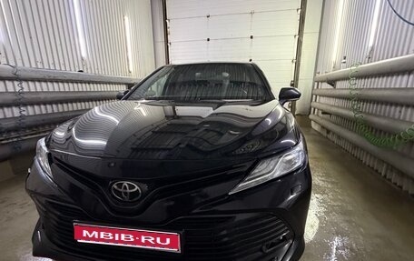 Toyota Camry, 2021 год, 3 500 000 рублей, 1 фотография