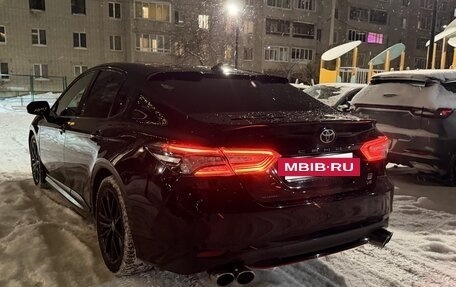 Toyota Camry, 2021 год, 3 500 000 рублей, 7 фотография