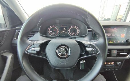 Skoda Rapid II, 2022 год, 1 790 000 рублей, 10 фотография