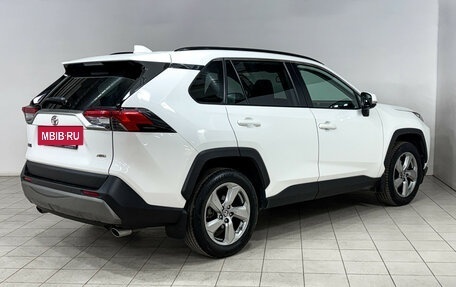 Toyota RAV4, 2020 год, 3 299 000 рублей, 17 фотография