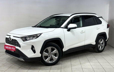 Toyota RAV4, 2020 год, 3 299 000 рублей, 13 фотография