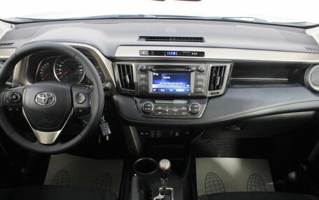 Toyota RAV4, 2014 год, 1 875 000 рублей, 13 фотография
