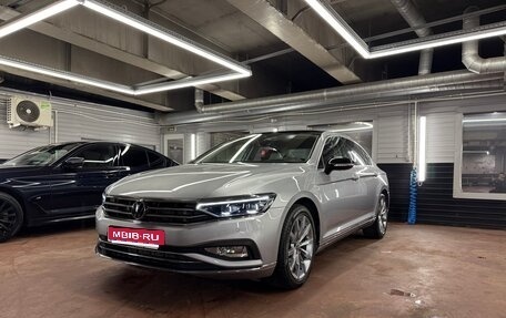 Volkswagen Passat B8 рестайлинг, 2021 год, 4 449 999 рублей, 1 фотография