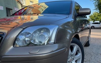 Toyota Avensis III рестайлинг, 2005 год, 1 300 000 рублей, 1 фотография