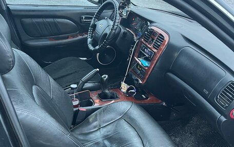 Hyundai Sonata IV рестайлинг, 2004 год, 288 000 рублей, 6 фотография