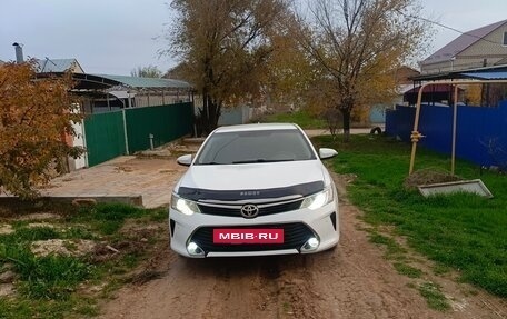 Toyota Camry, 2017 год, 1 399 999 рублей, 3 фотография