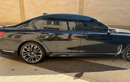 BMW 7 серия, 2019 год, 6 999 999 рублей, 2 фотография