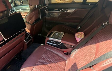 BMW 7 серия, 2019 год, 6 999 999 рублей, 6 фотография