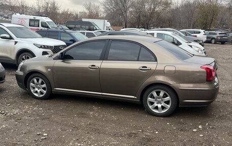 Toyota Avensis III рестайлинг, 2005 год, 1 300 000 рублей, 9 фотография