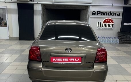Toyota Avensis III рестайлинг, 2005 год, 1 300 000 рублей, 15 фотография