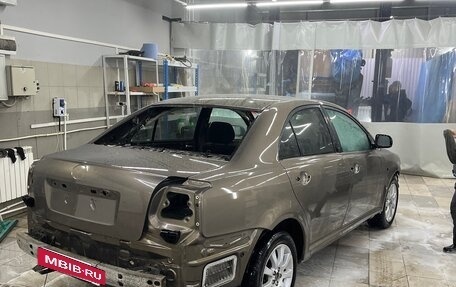 Toyota Avensis III рестайлинг, 2005 год, 1 300 000 рублей, 8 фотография