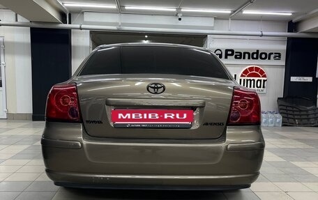 Toyota Avensis III рестайлинг, 2005 год, 1 300 000 рублей, 16 фотография