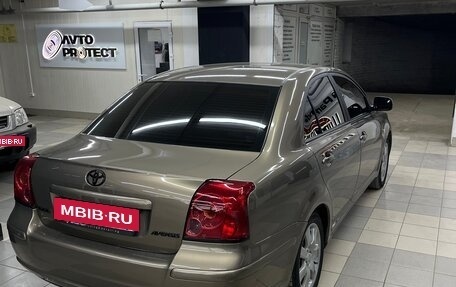 Toyota Avensis III рестайлинг, 2005 год, 1 300 000 рублей, 14 фотография
